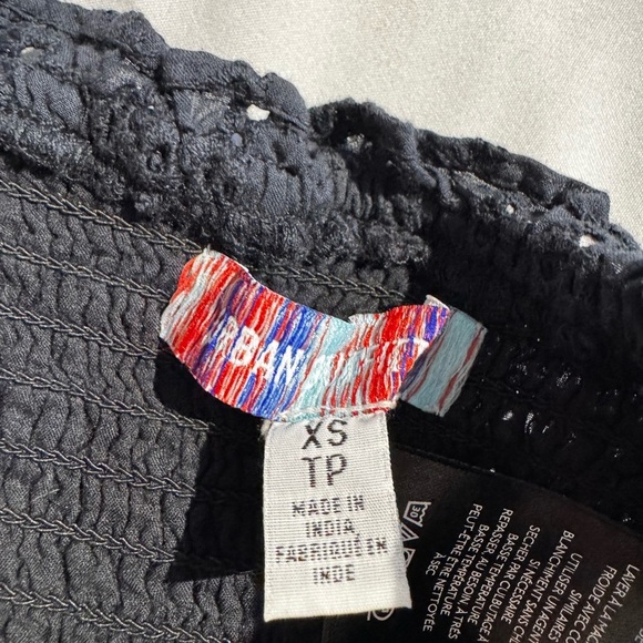 Urban Outfitters Black Lace Top - Picture 4 of 4